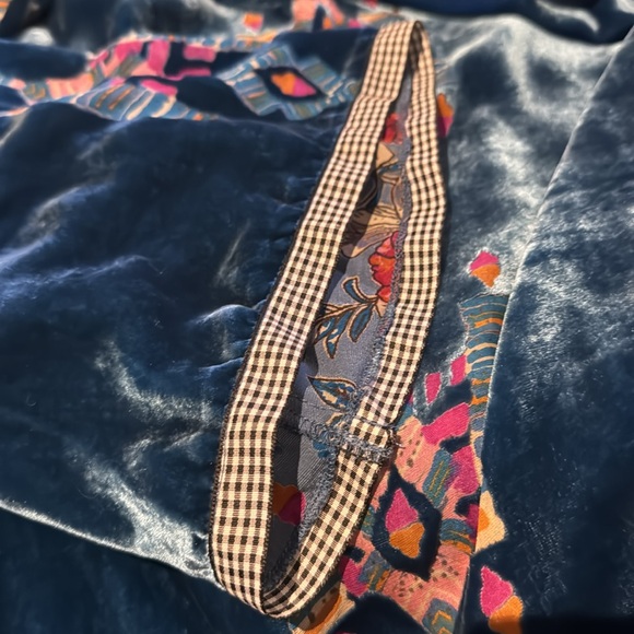 Johnny Was Fabiana Aztec silk velvet Burnout tunic NWT - Picture 13 of 14